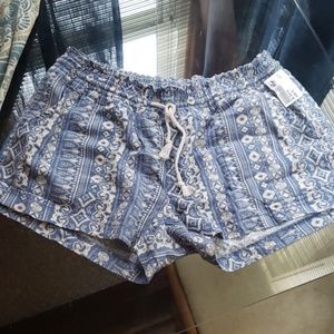 Blue printed linen shorts